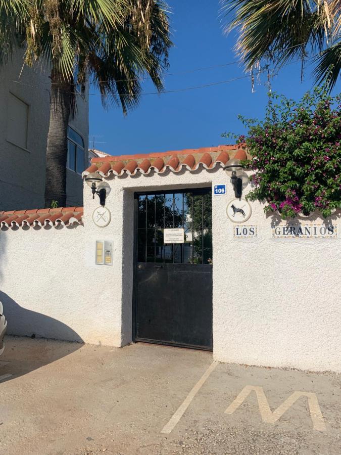 Apartamento 2 Dormitorios Al Lado De La Playa 卡拉德米哈斯 外观 照片